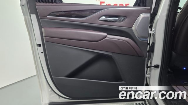 Cadillac Escalade (V) 6.2 ESV ESV Premium Luxury Platinum 2021 — фото 25