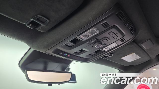 Cadillac Escalade (V) 6.2 ESV ESV Premium Luxury Platinum 2021 — фото 32