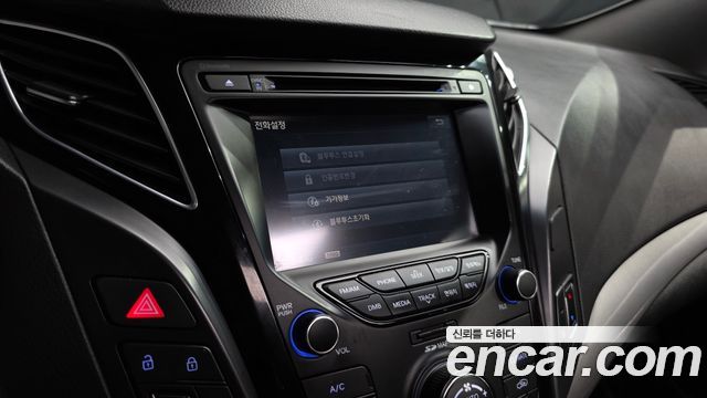 Hyundai i40 Saloon 1.7 VGT D spec 2014 — фото 16