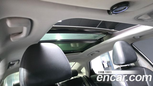 Hyundai i40 Saloon 1.7 VGT D spec 2014 — фото 17