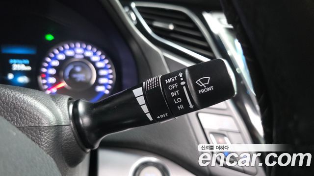 Hyundai i40 Saloon 1.7 VGT D spec 2014 — фото 36