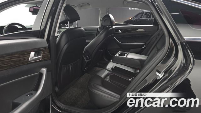 Hyundai Sonata (LF) 2.0 Smart 2016 — фото 15