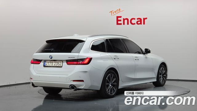 BMW 3 Series (G20) 320i Touring 2024 — фото 2