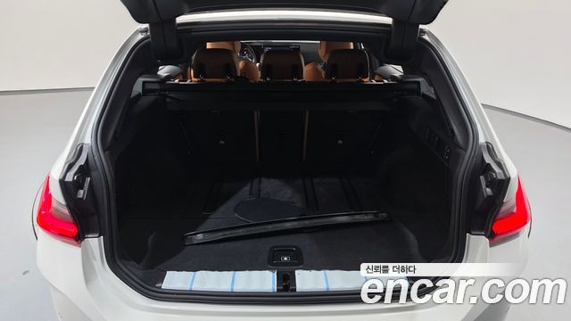 BMW 3 Series (G20) 320i Touring 2024 — фото 24