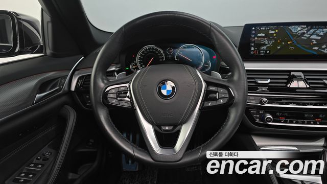 BMW 5 Series (G30) 520d xDrive M Sport Package 2018 — фото 14