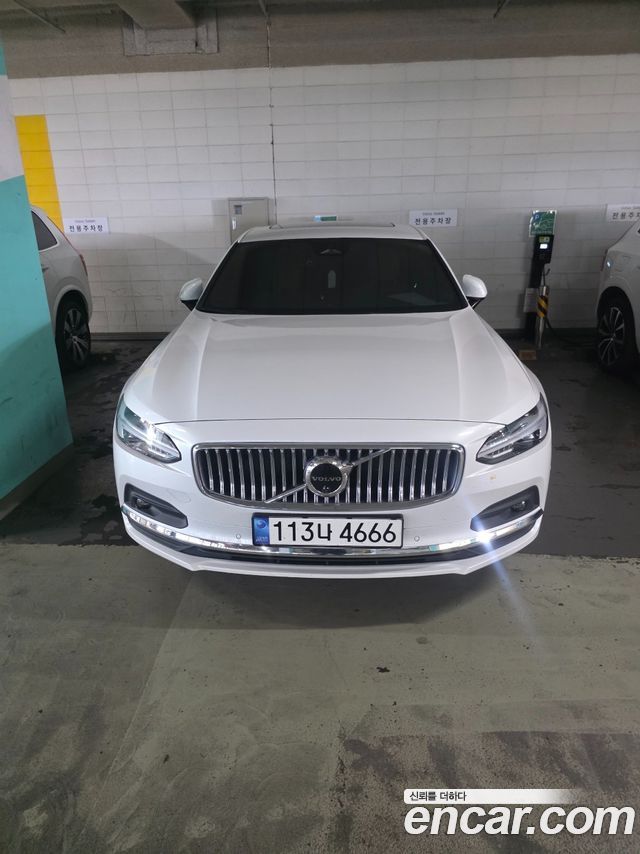 Volvo S90 B6 AWD Ultimate Bright 2023 — фото 2
