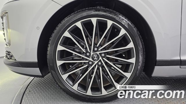 Hyundai Grandeur Hybrid (GN7) Calligraphy 2023 — фото 5