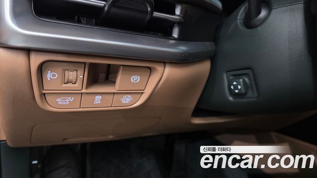 Hyundai Grandeur Hybrid (GN7) Calligraphy 2023 — фото 18