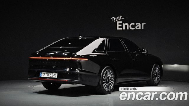 Hyundai Grandeur (GN7) 2,5 Gasoline 2WD Honors 2026 — фото 2
