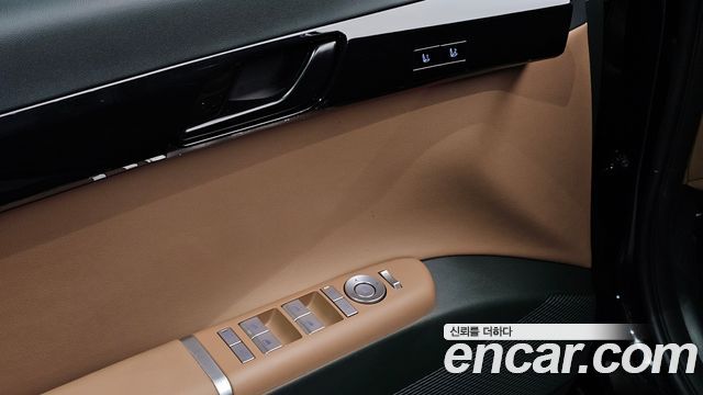 Hyundai Grandeur (GN7) 2,5 Gasoline 2WD Honors 2026 — фото 22