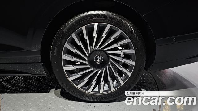 Hyundai Grandeur (GN7) 2,5 Gasoline 2WD Honors 2026 — фото 27