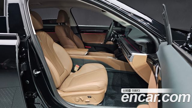 Hyundai Grandeur (GN7) 2,5 Gasoline 2WD Honors 2026 — фото 32