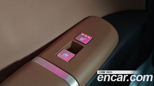 Hyundai Grandeur (GN7) 2,5 Gasoline 2WD Honors 2026 — фото 34