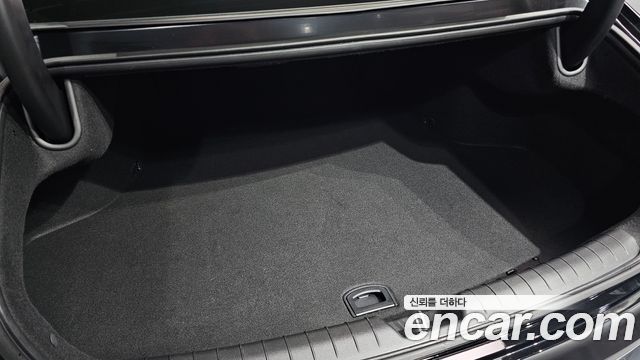 Hyundai Grandeur (GN7) 2,5 Gasoline 2WD Honors 2026 — фото 38