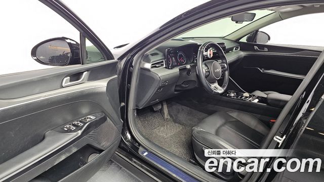 Kia K5 (III) 2.0 Trendy 2023 — фото 11