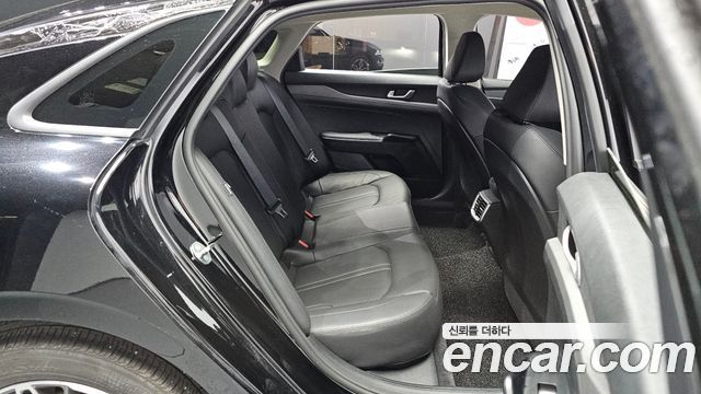 Kia K5 (III) 2.0 Trendy 2023 — фото 26