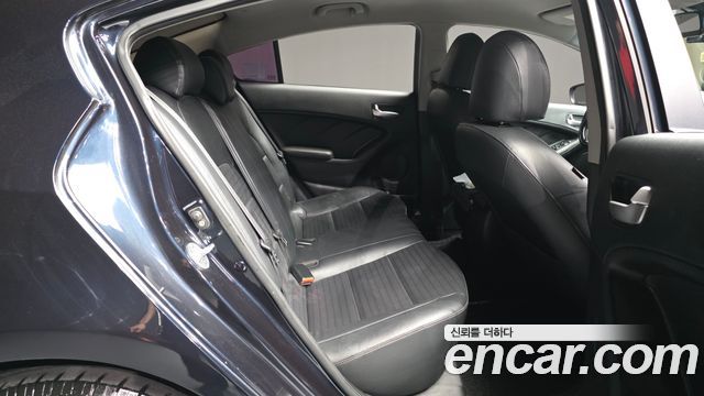 Kia K3 Trendy E Type 2016 — фото 12