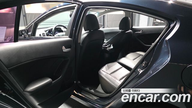 Kia K3 Trendy E Type 2016 — фото 26