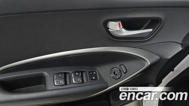 Hyundai Santa Fe The Prime Diesel 2.0 2WD Premium 2016 — фото 16