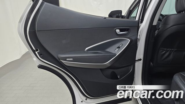 Hyundai Santa Fe The Prime Diesel 2.0 2WD Premium 2016 — фото 25