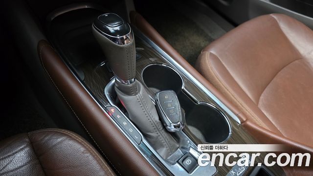 Chevrolet Malibu 2.0 Turbo LTZ Premium 2017 — фото 9