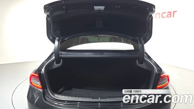 Hyundai Grandeur (IG) 3.0 Exclusive Special 2019 — фото 18