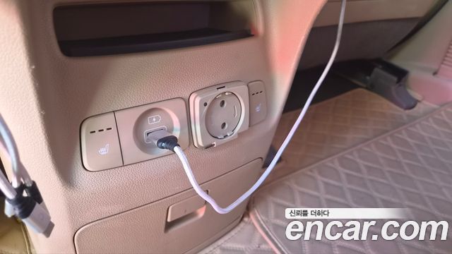 Kia Carnival 9-seater Noblesse 2016 — фото 18