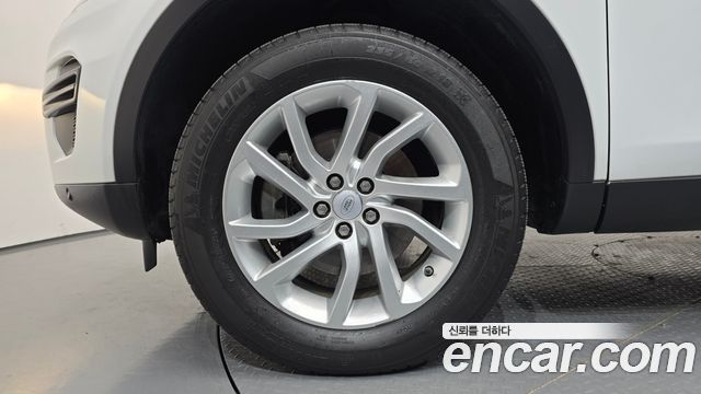 Land Rover Discovery Sport 2.0 TD4 SE (150PS) 2018 — фото 5