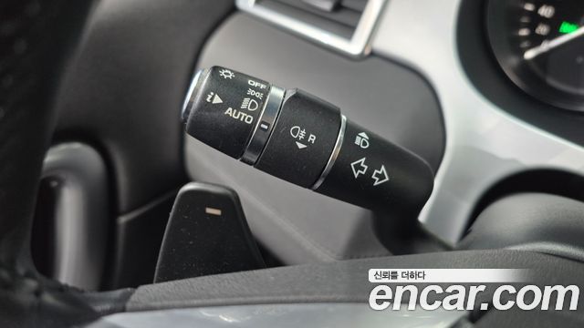 Land Rover Discovery Sport 2.0 TD4 SE (150PS) 2018 — фото 16