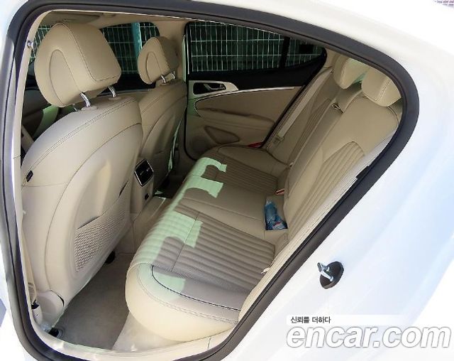 Genesis G70 Gasoline 2.5T 4WD 2024 — фото 16