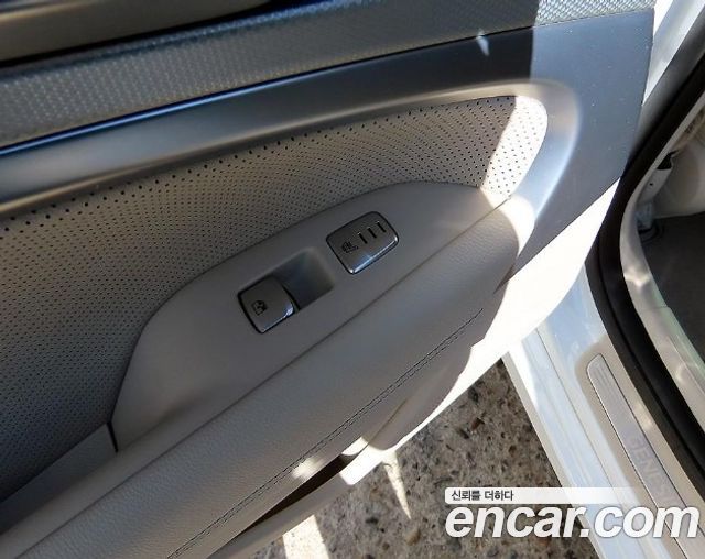 Genesis G70 Gasoline 2.5T 4WD 2024 — фото 22