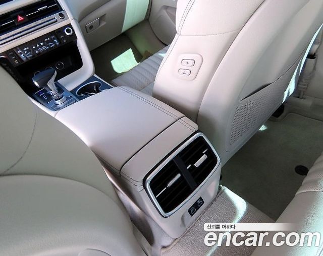 Genesis G70 Gasoline 2.5T 4WD 2024 — фото 23