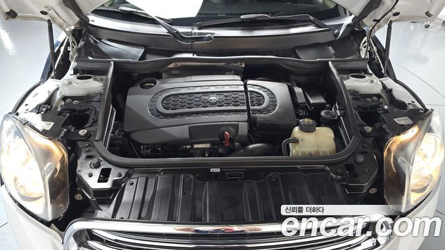 MINI Cooper D Countryman Standard 1st 2015 — фото 6