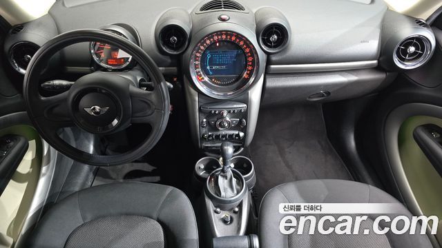 MINI Cooper D Countryman Standard 1st 2015 — фото 7