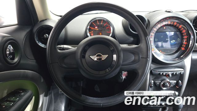 MINI Cooper D Countryman Standard 1st 2015 — фото 20