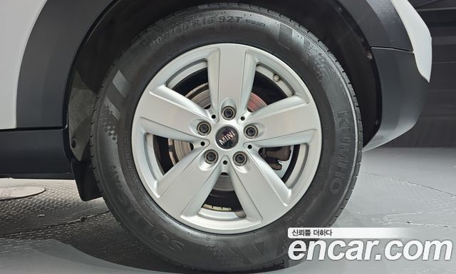 MINI Cooper D Countryman Standard 1st 2015 — фото 27