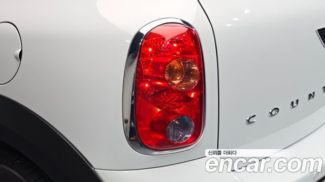 MINI Cooper D Countryman Standard 1st 2015 — фото 29