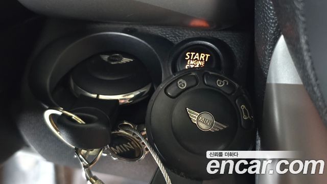 MINI Cooper D Countryman Standard 1st 2015 — фото 36