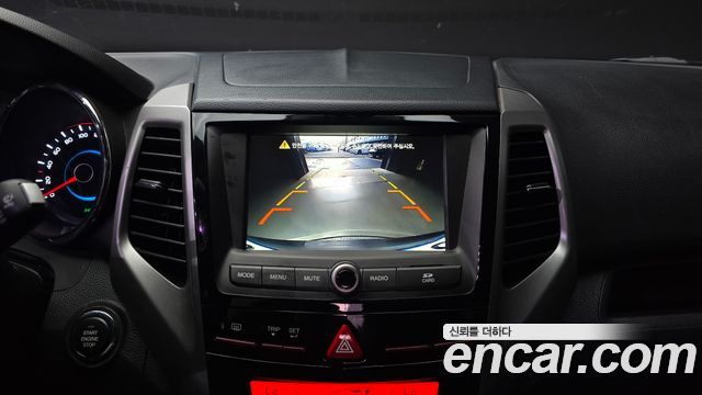 KG Mobility (SsangYong) Tivoli LX 2WD HI-DLX 2015 — фото 15
