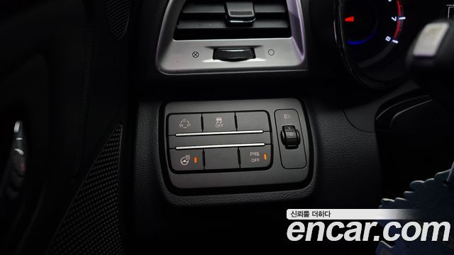KG Mobility (SsangYong) Tivoli LX 2WD HI-DLX 2015 — фото 19