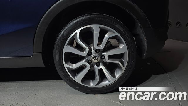 KG Mobility (SsangYong) Tivoli LX 2WD HI-DLX 2015 — фото 21
