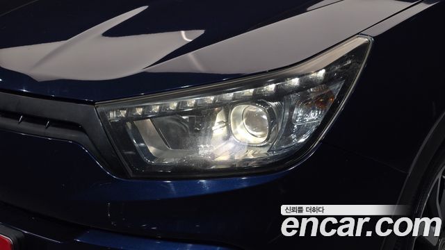 KG Mobility (SsangYong) Tivoli LX 2WD HI-DLX 2015 — фото 22