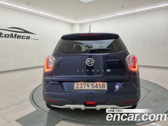 KG Mobility (SsangYong) Tivoli Diesel VX 2WD 2016 — фото 6