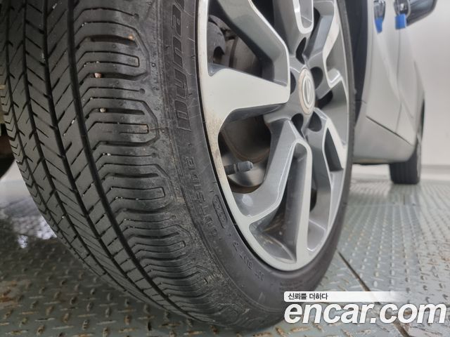 KG Mobility (SsangYong) Tivoli Diesel VX 2WD 2016 — фото 10