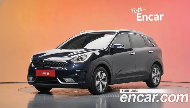 Kia Niro Luxury 2017 — фото 1