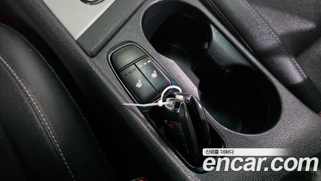 Kia Niro Luxury 2017 — фото 27