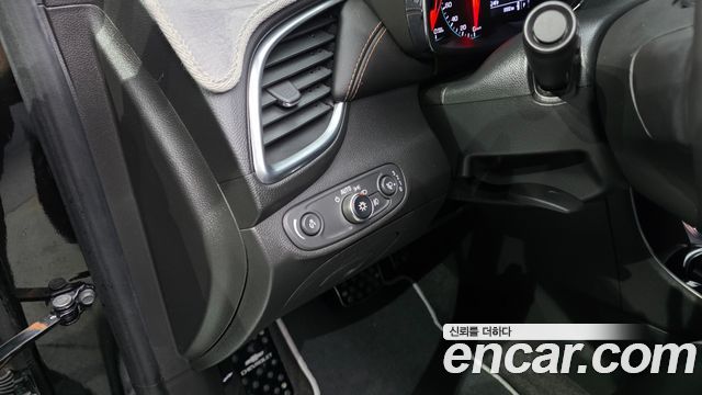 Chevrolet Trax 1.6 Diesel Perfact Black 2019 — фото 33