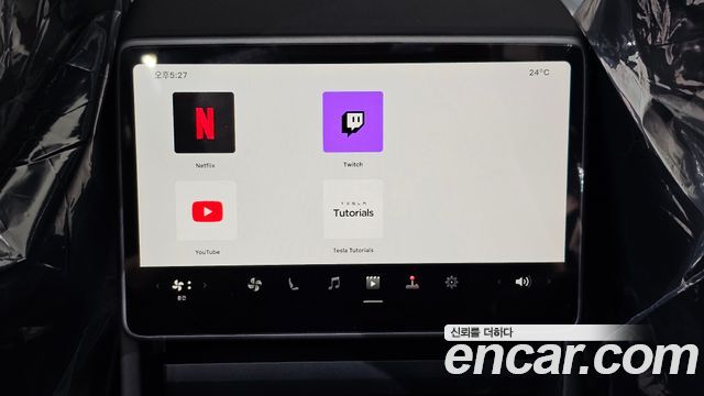 Tesla Model Y L Long Range AWD 2026 — фото 31