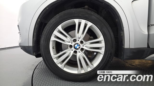 BMW X5 (F15) xDrive 30d 2015 — фото 5