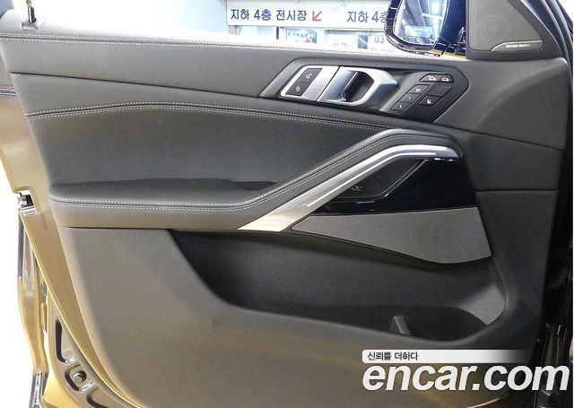 BMW X6 (G06) xDrive40i M Sport 2026 — фото 15